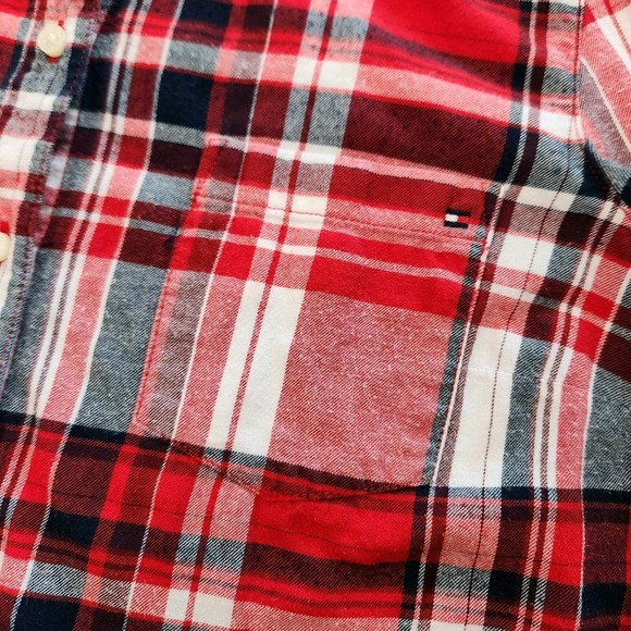 Tommy Hilfiger Popover Red Plaid Women Medium Roll-Tab Long Sleeve Button Down - Picture 4 of 10